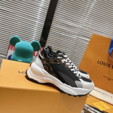 Louis Vuitton Low Shoes